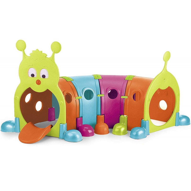 596